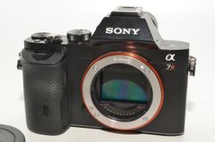 魔法のカメラ★SONY α7S★6561回完動美品ILCE-7S 032 魔法のカメラ☆SONY α7S☆6561回完動美品ILCE-7S 032 - メルカリ