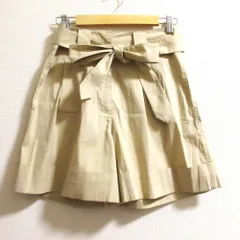 美品 PRADA プラダ タック ベルテッド ワイドショーツ ショートパンツ サイズ40 ベージュ レディース 古着 中古 USEDのサムネイル