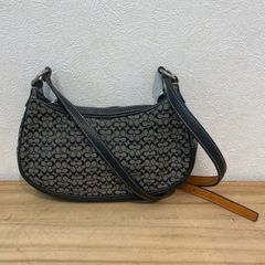 COACH コーチ ワンショルダー ハンドバッグ ハーフムーン シグネチャー