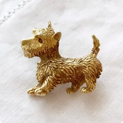 フランスヴィンテージ ブローチ｜赤い目をした犬モチーフ （スコティッシュテリア）ゴールドトーン リアルな質感 |1900年代中頃のサムネイル