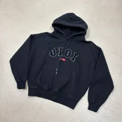 O!Oi ビックロゴ ブラック WHO フーディーのサムネイル