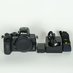 Nikon Z5 本体 バッテリー sdカード1枚 - メルカリ
