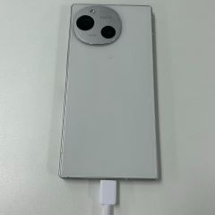 ジャンク】AQUOS R9 ホワイト 起動不良 - メルカリ