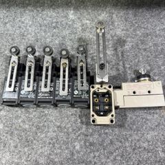 SAI AZK10 左フロントドア S Cパッケージ アサヒ M814S 67002-75012