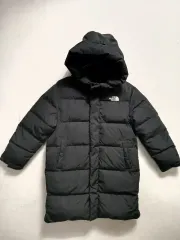 (人気GOOD) THE NORTH FACE ザノースフェイス キッズ 子供用 ダウンジャケット ロング丈 ブラック ダウンアウター サイズ 130のサムネイル