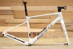 そ*ー様 GIANT DEFY ADVANCED Sサイズ170cm前後 - メルカリ