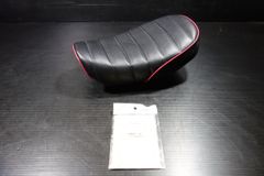 CT125 ハンターカブ 特注快適シート ゲルザブ埋込タックロール美品 