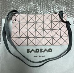 未使用品】ISSEY MIYAKE BAO BAO キーホルダーライトブルー - メルカリ