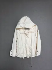 MONCLER(モンクレール) レディース ジャケット アイボリーのサムネイル