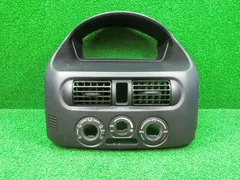 [16209] 送料無料 三菱 ekクラッシィ H81W センターパネル メーターフードパネル MR590085のサムネイル