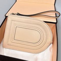 週末限定値下げ】DELVAUX デルヴォー パンD マルチファンクション