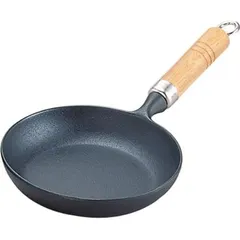 メーカー正規品 新品 Iwachu 岩鋳 オムレツパン18cm 木柄付 黒焼付 南部鉄器 フライパン IH対応 鋳鉄 日本製 24004のサムネイル