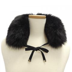 MONCLER 黒 ファー マフラー コヨーテ MONCLER 黒 ファー マフラー コヨーテ - メルカリ