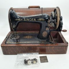 シンガー 足踏みミシン 鉄脚 レトロ 1927年式 付属品多数 - メルカリ