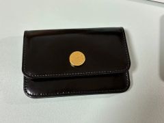 希少 黒】皇居限定 小銭入 コインケース 財布〈菊紋 馬蹄型 〉 - メルカリ
