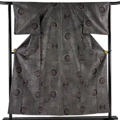 【美品】 紬 身丈155cm 裄丈63cm S 袷 雪輪 草花 墨色 正絹 秀品 【中古】のサムネイル