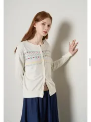 未開封新品 パク・ボヨンst 6万9千円 Leshop ラブリー ノルディック パータン 長袖のサムネイル