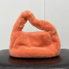 ZARA フェイクファー 덤블バッグ オレンジ おまけ付き