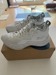 アシックス ノヴァサージ2 ロー 270