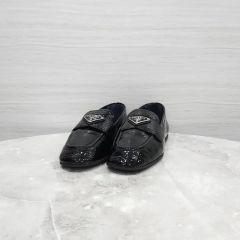 未使用級】プラダ ソフト パデッドナッパレザー ローファー 37 - メルカリ