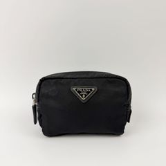 近年型・極美品】プラダ トライアングル ナイロン ポーチ テスート G