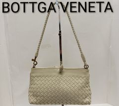 BOTTEGA VENETA がま口タイプ ラムレザーウォレット アイボリー - メルカリ