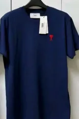 正規品アミ Tシャツ XS 新品のサムネイル