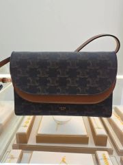CELINE トリオンフ クロシェ クロップトップ - メルカリ