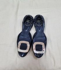 フラットシューズ 37 ロジェヴィヴィエ パンプス パテントレザー※中古