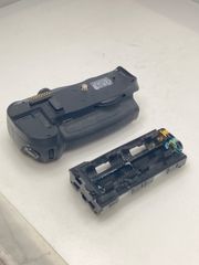 Nikon ニコン MB-D100 バッテリーグリップ カメラ - メルカリ