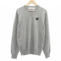 プレイコムデギャルソン PLAY COMME des GARCONS ニット セーター 長袖 ハートロゴ刺繍 Vネック グレー AZ-N018 /SM15 ■GY19のサムネイル