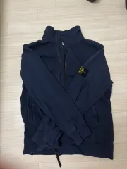 STONE ISLAND ストーンアイランド ジップアップのサムネイル
