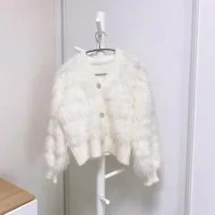 新品 レディース服 白 ファー カーディガンのサムネイル