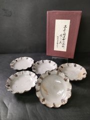 F23-09/九谷焼/長谷川紀代 造/手ひねり 浪に三日月うさぎ文 小皿 5客