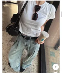 マンデーオフ クロップド 半袖Tシャツのサムネイル