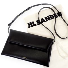 シャネル CHANEL ロゴプレートブローチ ABA771 メタル レザー ゴールド
