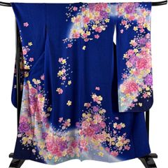 振袖 刺繍 金彩 紋意匠 牡丹 身丈172cm HKT176 - メルカリ