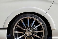 GARAGE VARY NV350 キャラバン ナロー ローフォルムフェンダートリム