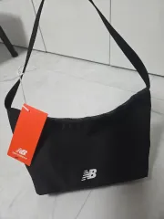 (新品)ニューバランス ウィメンズ ミニ ドットバッグのサムネイル