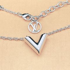 ◇ルイヴィトン◇新品仕上済 LOUIS VUITTON M63197 エセンシャルV