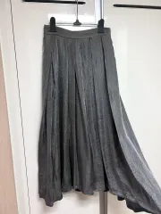 21年ハンサム ランバンコレクション グリッター シアー プリーツスカート フレアロングスカート グロッシー パール グレーのサムネイル