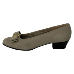 フェラガモ パンプス VARA ヴァラ ferragamo 6 1/2 - メルカリ