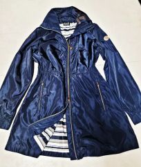 Emporio Armani ウィンドブレーカー 黒/白ドット Emporio Armani ウィンドブレーカー 黒/白ドット - メルカリ