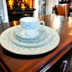 【最終価格】フランクリンミント バンビ 花模様 陶器 置物 金彩 フィギュリン フランクリンミント バンビ 鹿 金彩 花模様 陶器 置物 フィギュリン 美