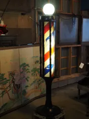 昭和レトロな床屋さんサインポール 昭和中期 点灯しますが回転しません　古録展  送料無料　中古 品番K2416