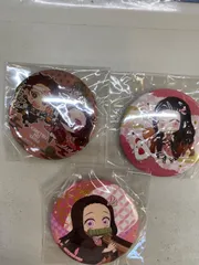 【O4-39】◎鬼滅の刃 竈門禰豆子 缶バッジ　中古のサムネイル