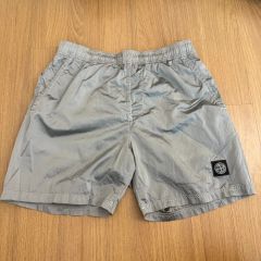 ストーンアイランド ナイロンメタル ショートパンツ 極美 w32 - メルカリ