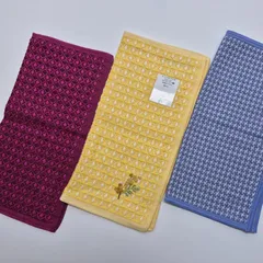 【新品】CLASSICS the Small Luxury レディースハンカチ 3枚セット 高級ハンカチのサムネイル