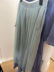 ロシャス！10万円以上　ブラウス　新品スカート2.5万円 ロシャス！10万円以上 ブラウス 新品スカート2.5万円 - メルカリ