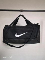 ナイキ ブラジリア9.5 ダッフルバッグ カモフラージュ柄 60L 新品未